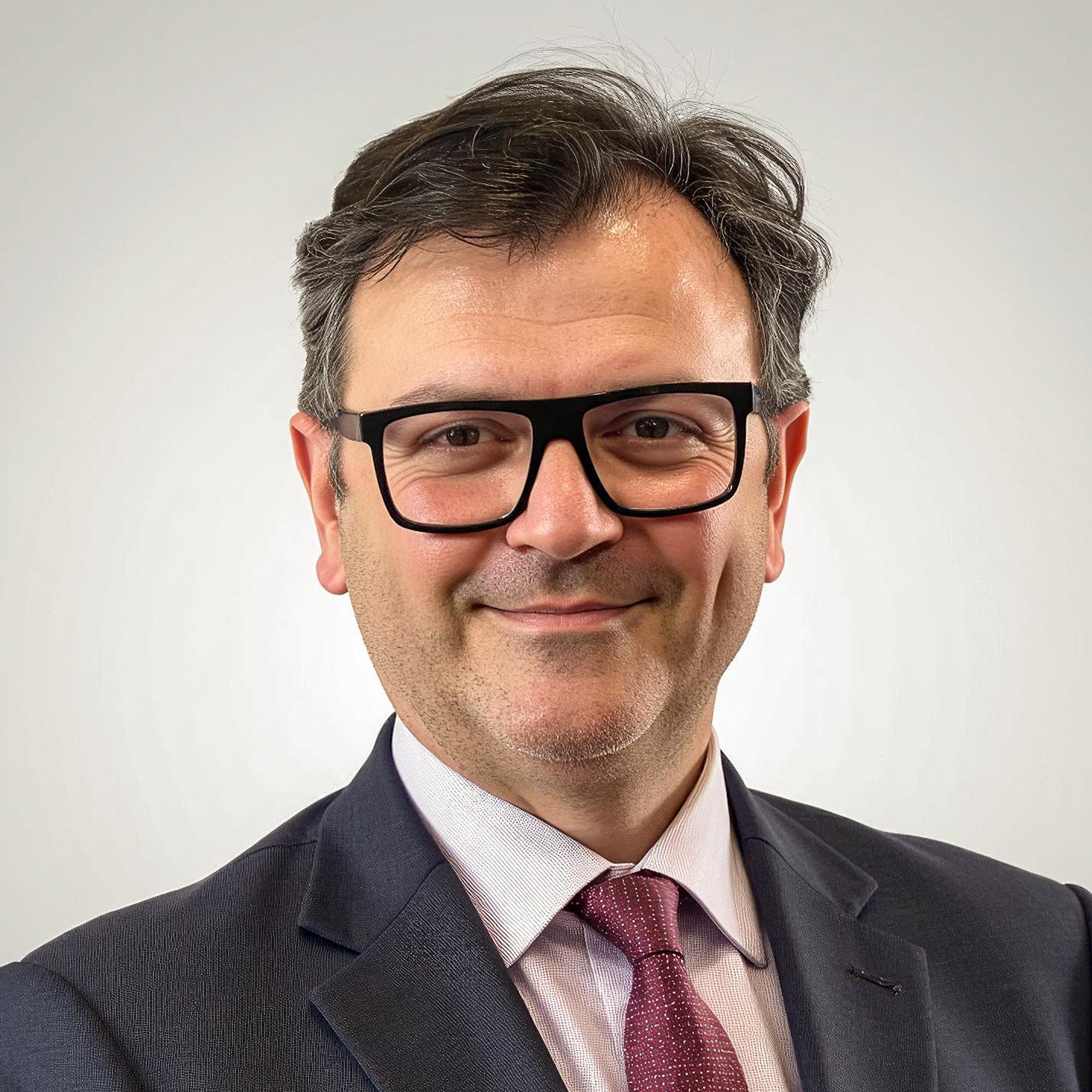 Ruben Llach | Direcció Llach Serra